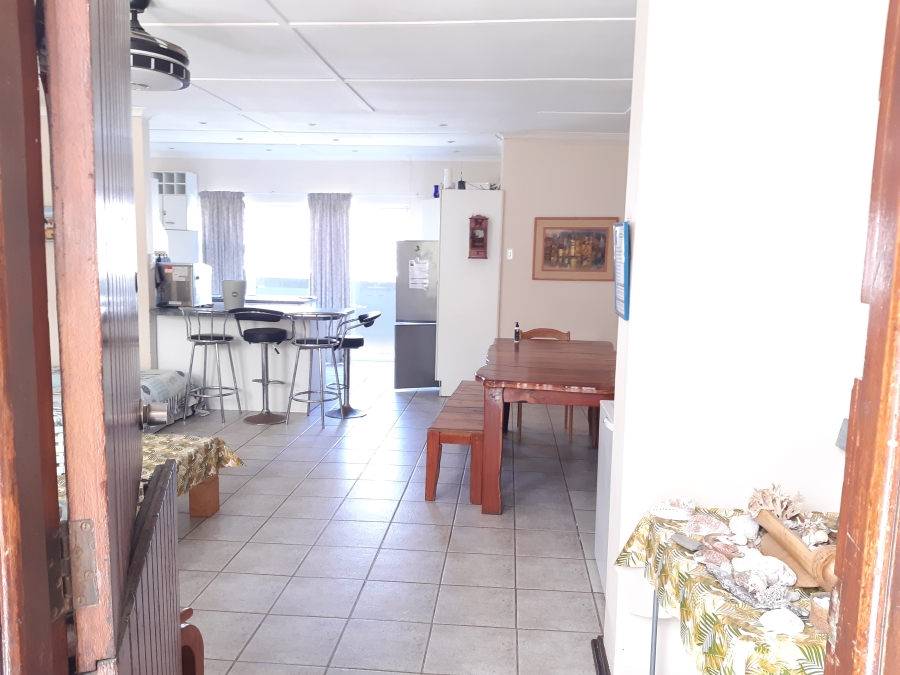 4 Bedroom Property for Sale in Paradise Beach Eastern Cape